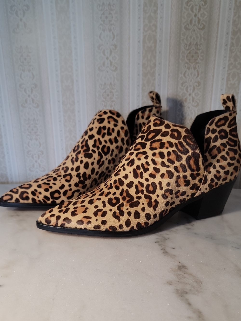 Dolce Vita NEW Leopard Print Pointed Toe Booties - Tan & Brown